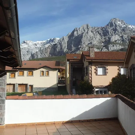 Landsted Horreos Posada De Valdeon