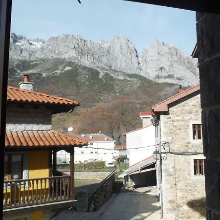 Landsted Horreos Posada De Valdeon